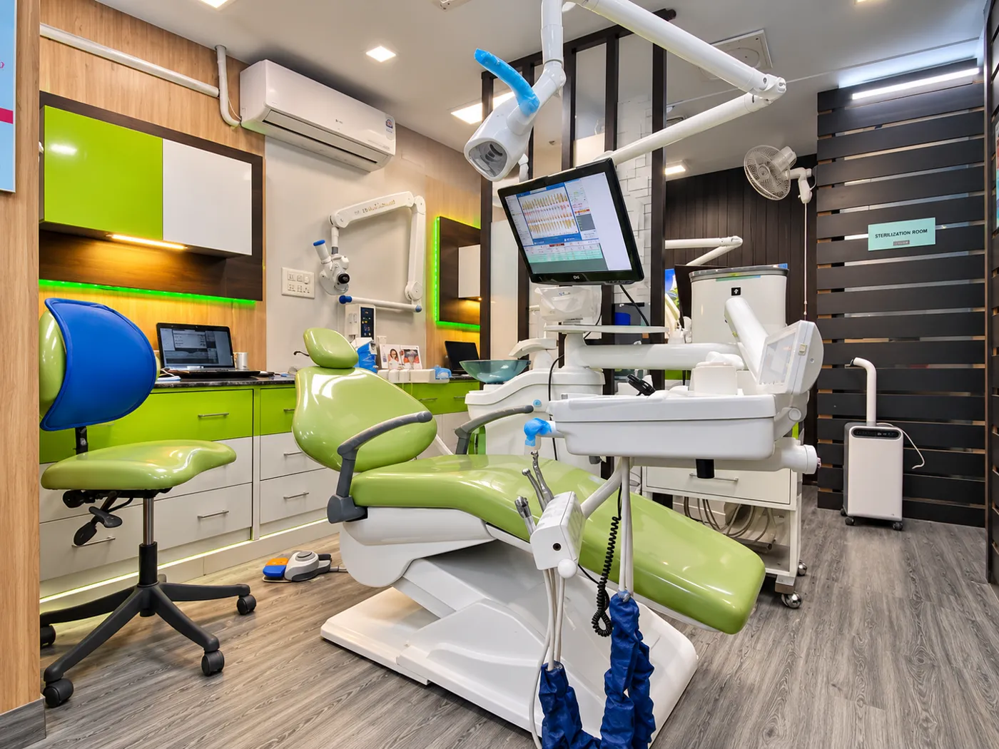 Treatment room – Healing Touch Dental Palam Vihar