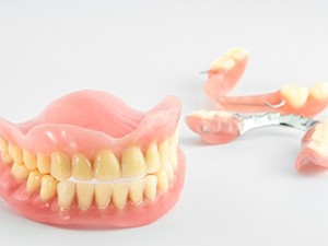 Removable-Dentures